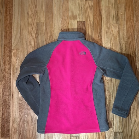 The North Face, zip up fleece jacket. Small/Petite - Picture 3 of 6